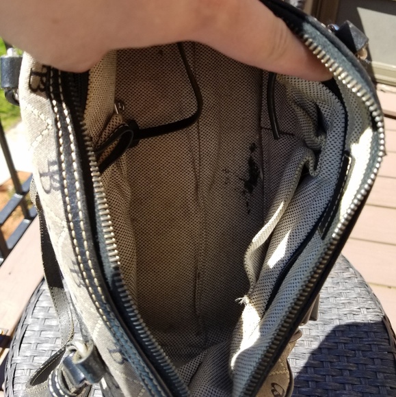 COPY - Vintage Dooney & Bourke Handbag - Picture 6 of 7